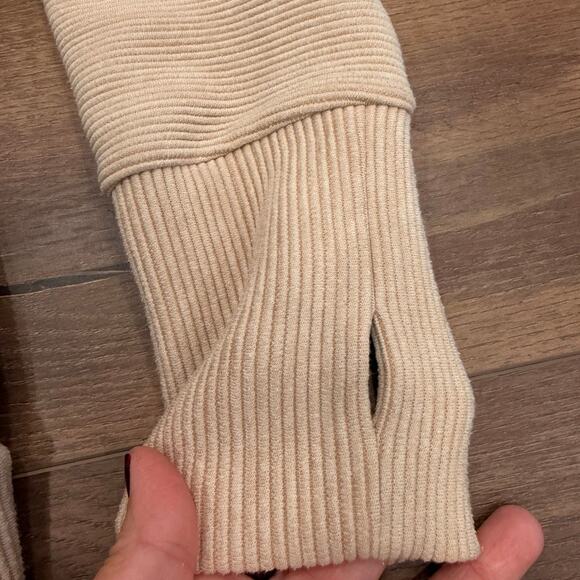 Tuckernuck Addison Bay Everyday Crewneck Ribbed Sweater in Heather Camel Small - Picture 4 of 10